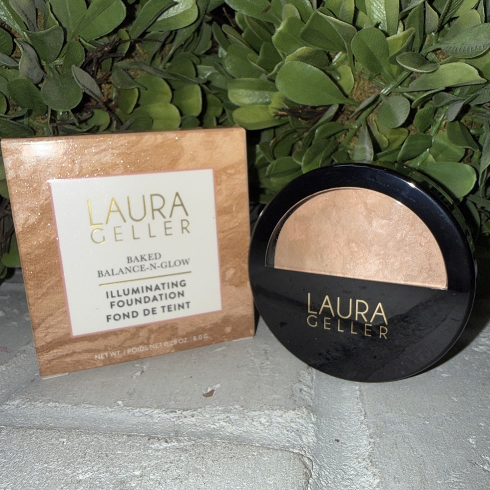 Laura Geller Baked Balance-N-Glow Illuiminating Foundation Golden Medium New